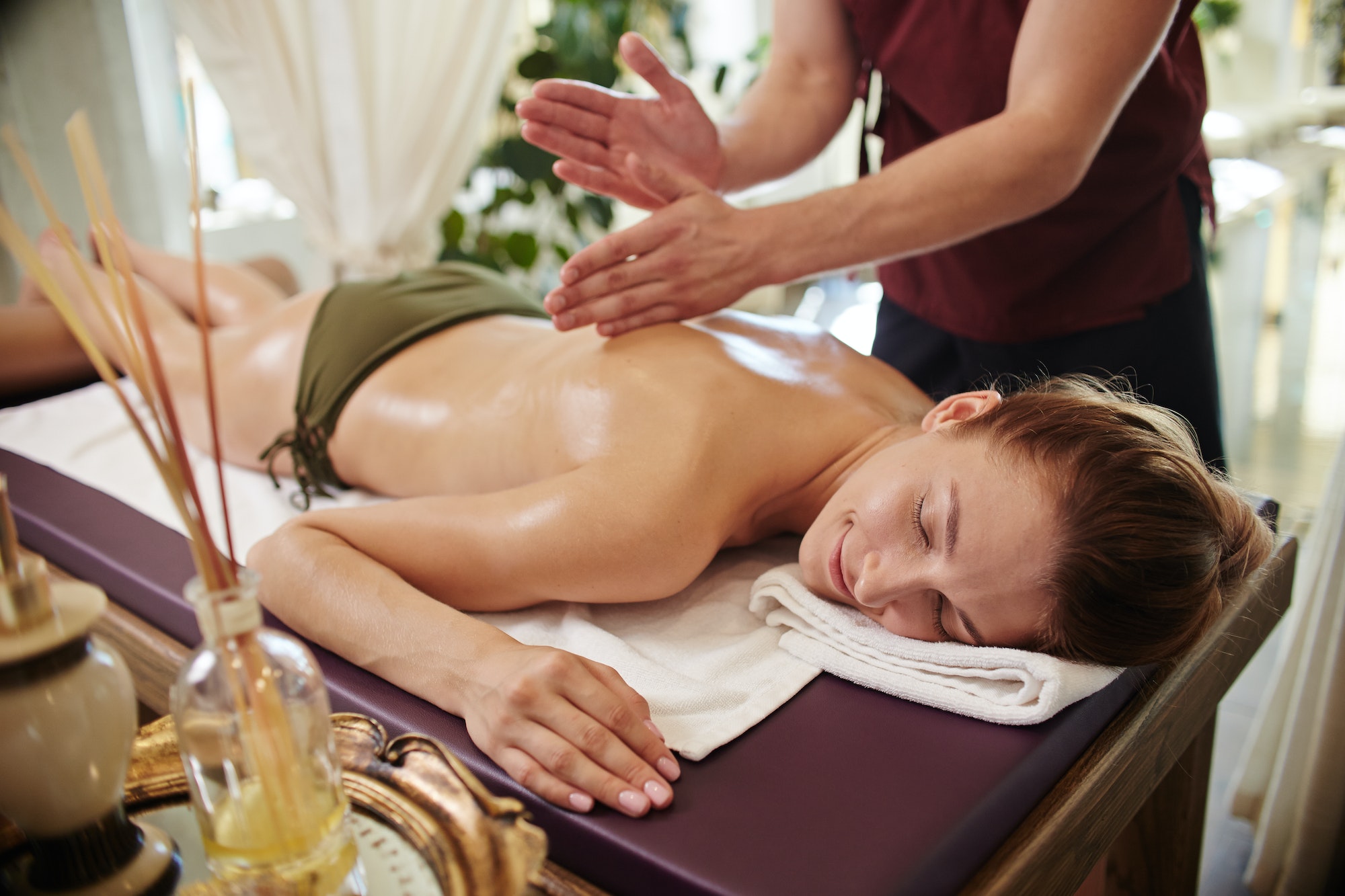 MASSAGE SPÉCIAL GOMMAGE CORPOREL